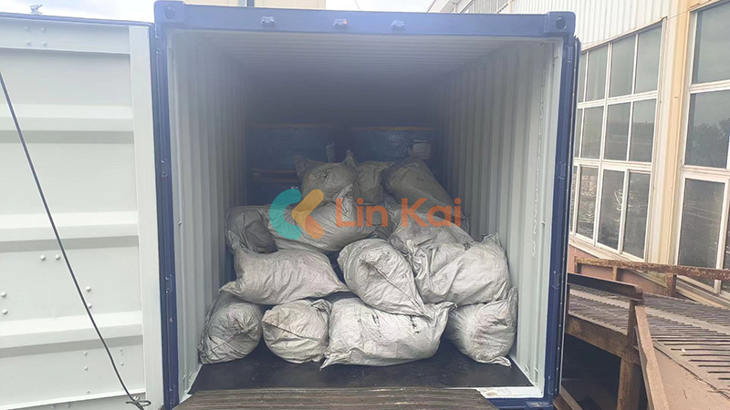 Anti-twist staaldraad geladen in container, klaar voor Indonesië